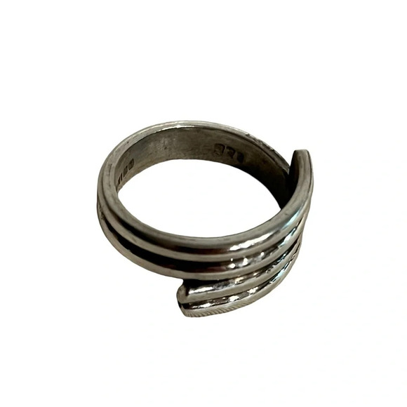 Southwestern Mexican Sterling 925 Silver Wrap Ring Wrap Band Marked Size 6.5 - Picture 12 of 12